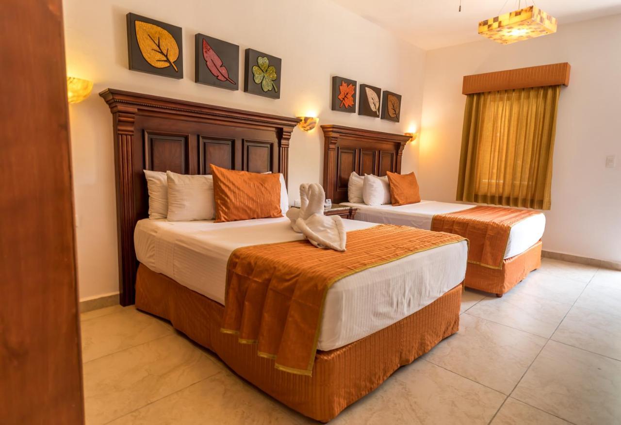 Hotel Las Golondrinas Плая-дель-Кармен Экстерьер фото